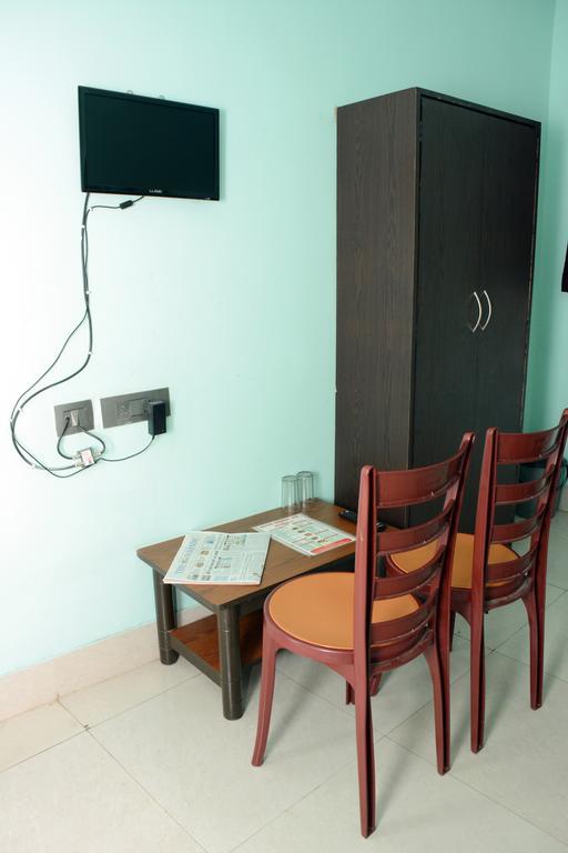 Hotel Nirmal Inn Bhubaneswar Rom bilde