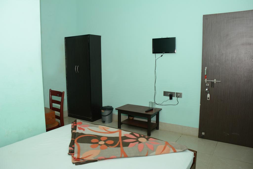Hotel Nirmal Inn Bhubaneswar Rom bilde
